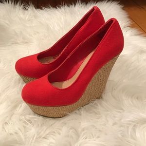 Red wedges